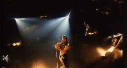 IRON MAIDEN: BURNING AMBITION - zdjęcie 3