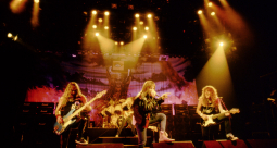 IRON MAIDEN: BURNING AMBITION - zdjęcie 5